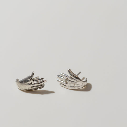 Hugging hands earrings